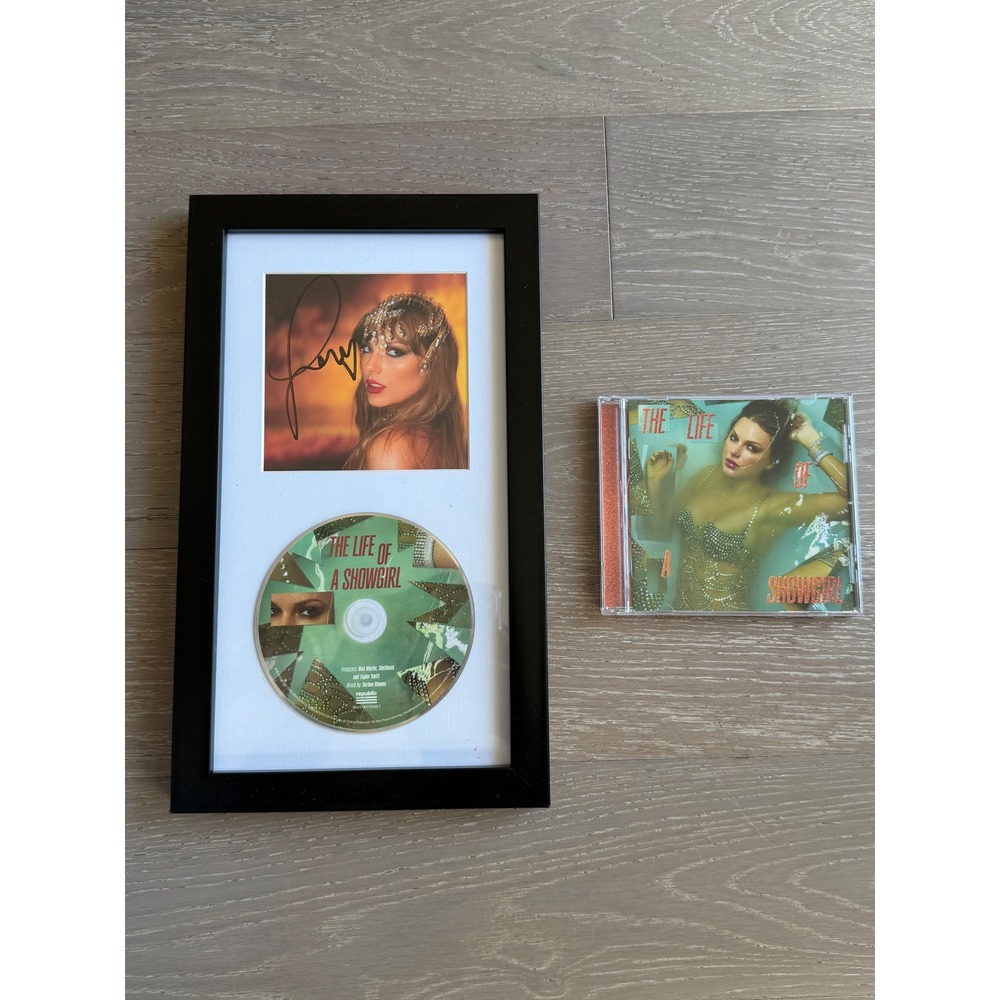 Taylor Swift Signed CD THE LIFE OF A SHOWGIRL #1 Framed 100% AUTHENTIC ✅❤️ NEW